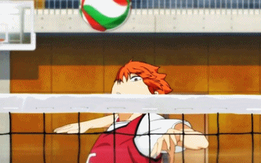 Hinata Shouyo marcando um ponto no vôlei.