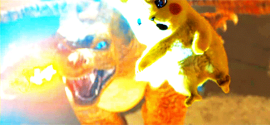 Detetive pikachu lutando contra um Charizard