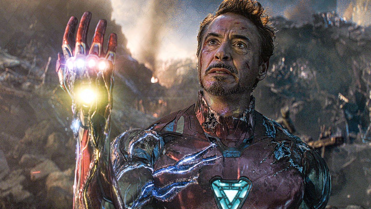 Tony Stark dizendo: Eu sou o Homem de Ferro